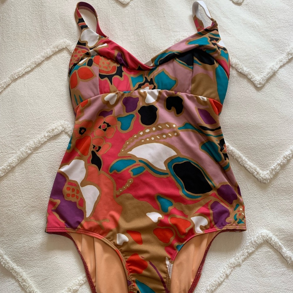 Seea Lana One Piece